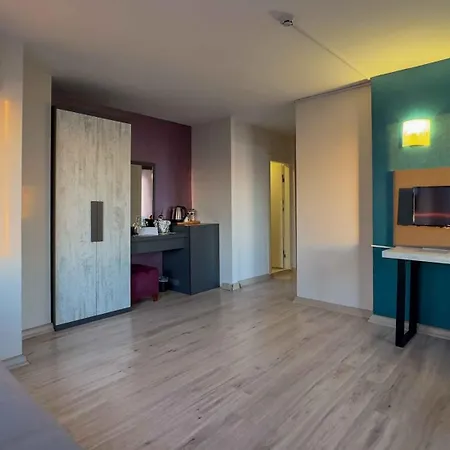 La Bella Отель Кушадасы