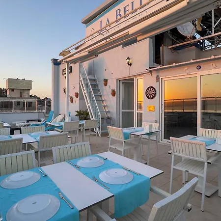 La Bella 库萨达斯