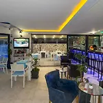 Hotel La Bella