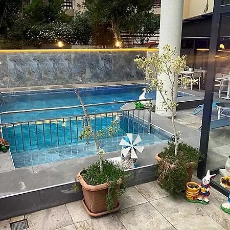 فندق La Bella 3*